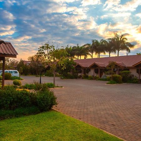 Shakespeare Court Serviced Apartments Lusaka Esterno foto