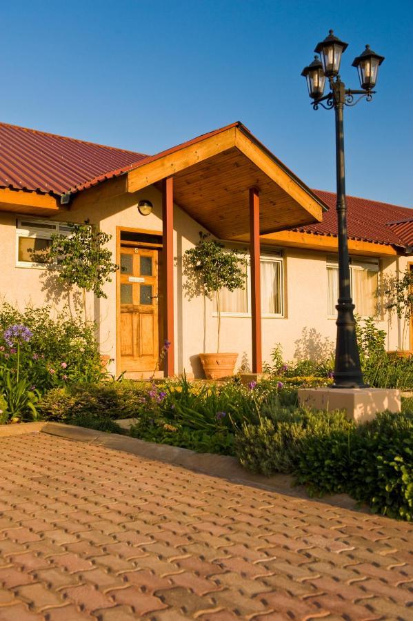 Shakespeare Court Serviced Apartments Lusaka Esterno foto