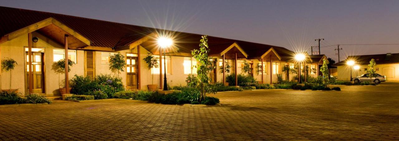 Shakespeare Court Serviced Apartments Lusaka Esterno foto